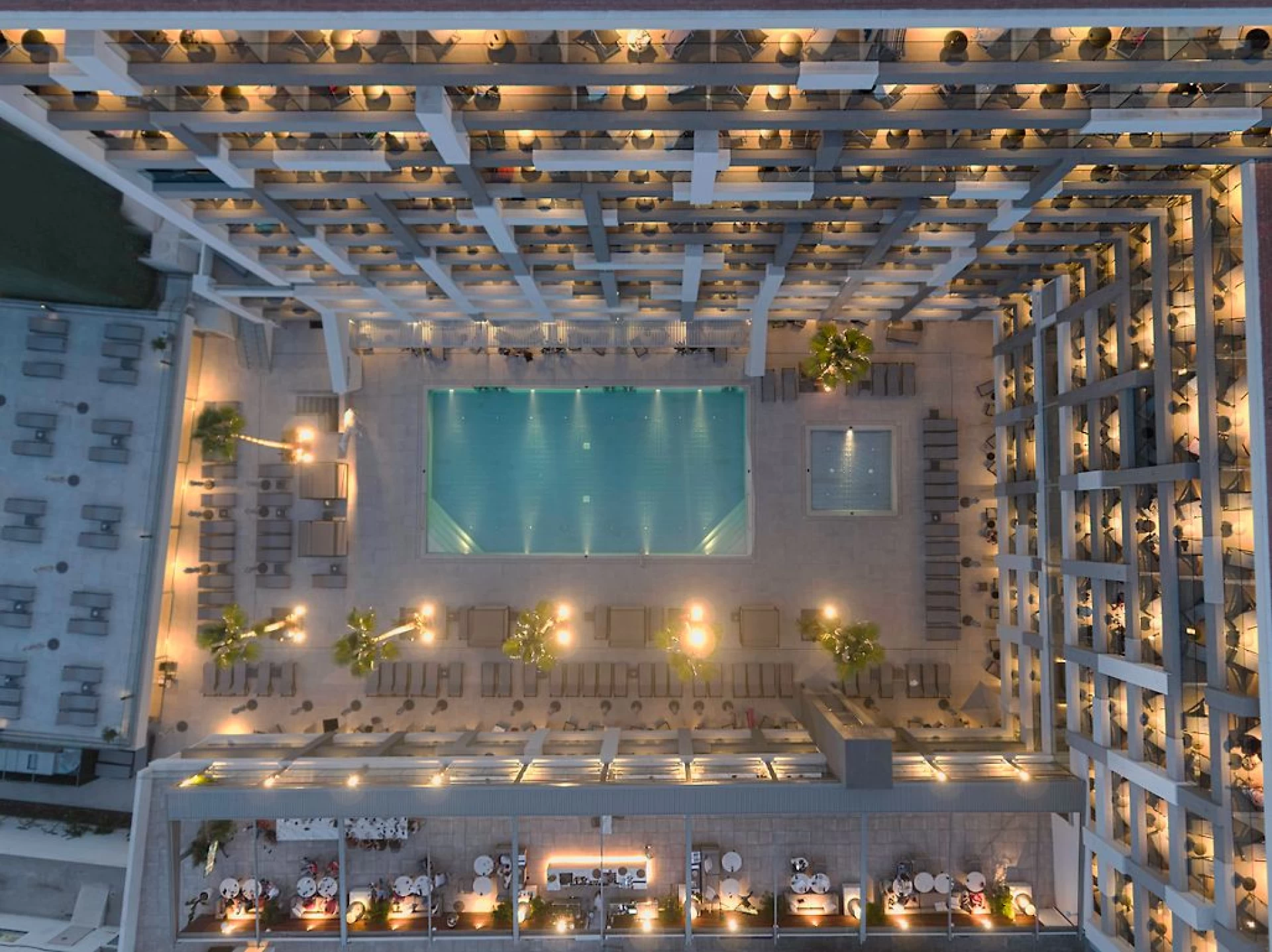 Mel�a Inside Palma Bosque