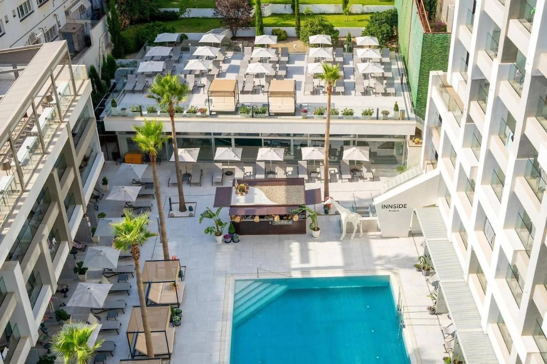 Mel�a Inside Palma Bosque