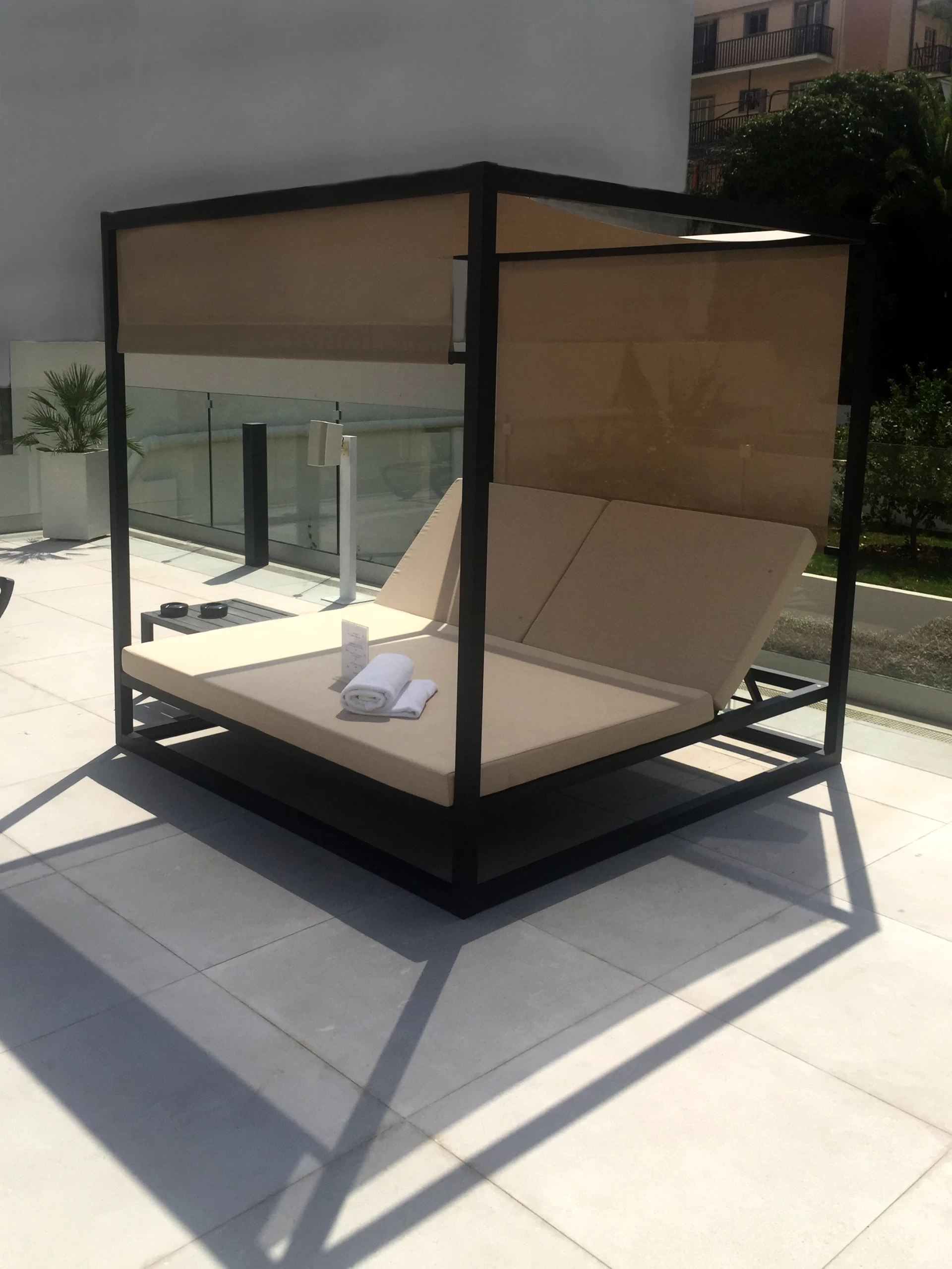 Mel�a Inside Palma Bosque