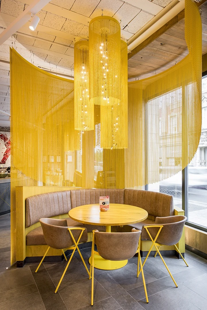 Nando's Restaurant