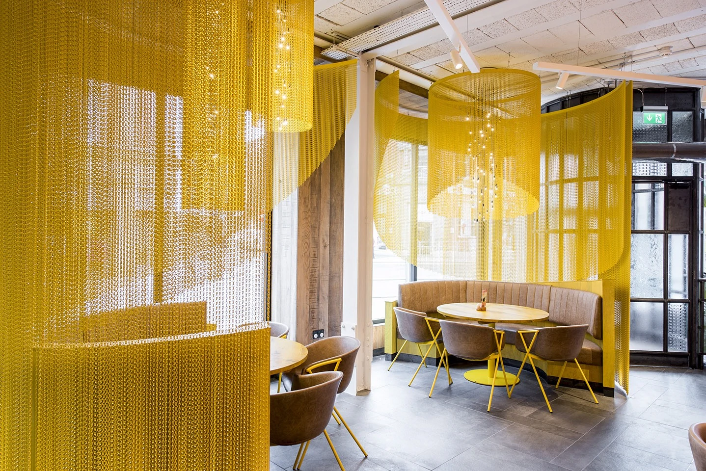 Nando's Restaurant